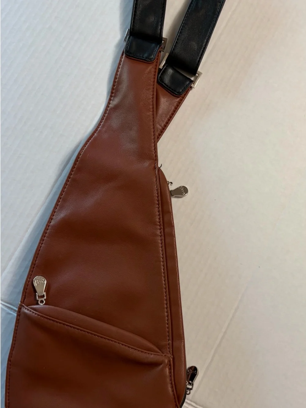 Sash Bag Reversible Black Cognac Brown Vegan Leather Crossbody Sling EUC - Picture 3 of 14